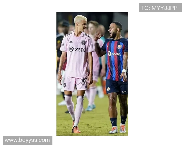 足球明星花内裤引发潮流风潮成为时尚新宠魅力无限