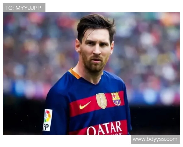 全球足球巨星排名榜单揭晓各大球员的综合实力与历史地位分析 全球足球巨星排名榜单揭晓各大球员的综合实力与历史地位分析